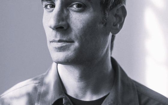 Presença no mundo algorítmico: Corpo, Performance e Casting